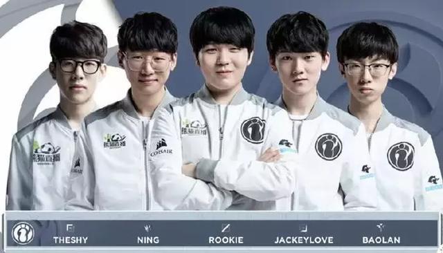 牛后的几个 牛后的几个