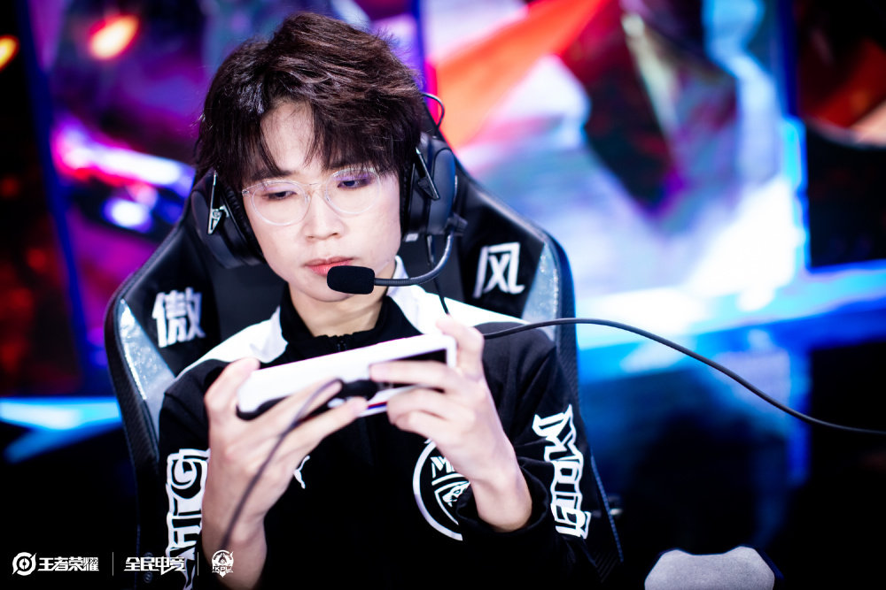 根据球员个 根据球员个