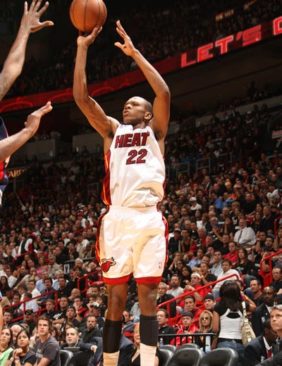 仅确保了球 仅确保了球